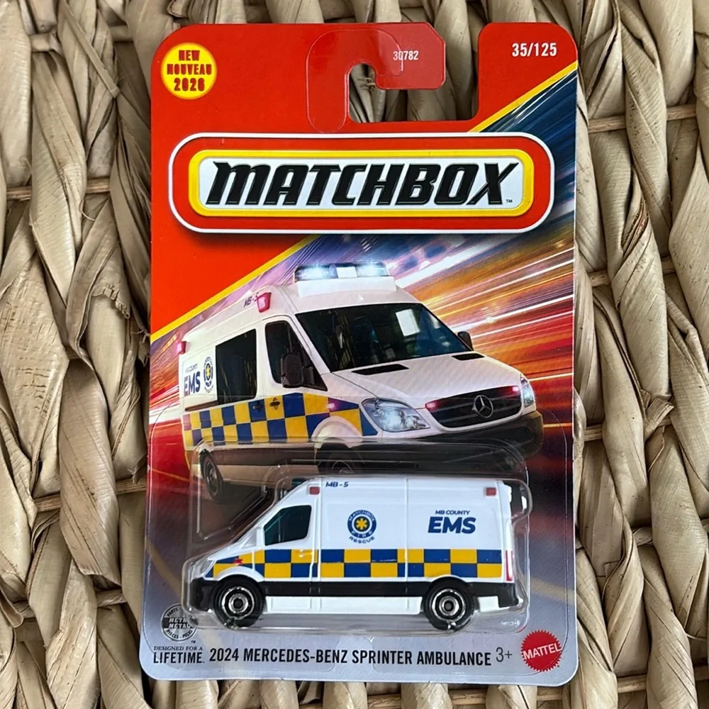 Matchbox 2024 Mercedes-Benz Sprinter EMS Ambulance White Diecast New 2016